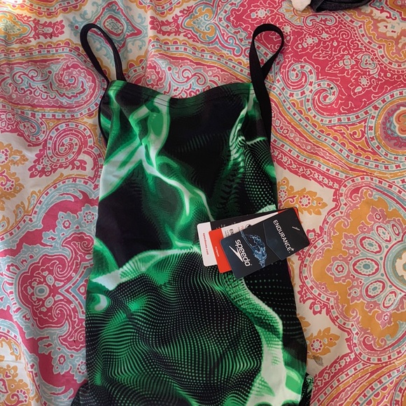BRAND NEW WITH TAGS SPEEDO - Picture 1 of 5